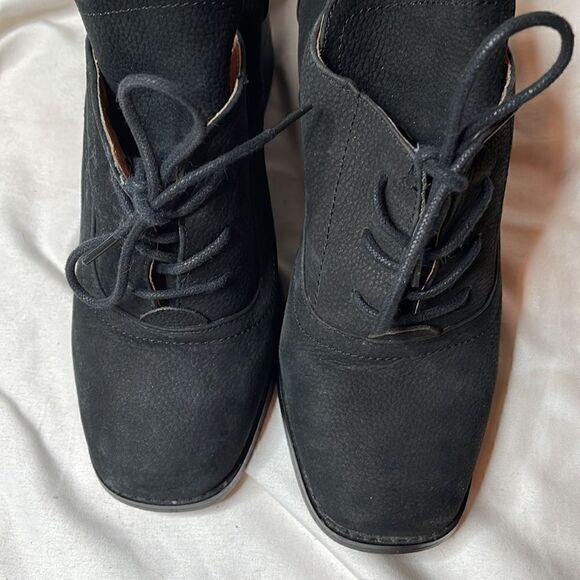 Cooperative From Urban Outfitters Y2K Nia Heel Oxfords. Size 8. - Picture 6 of 7